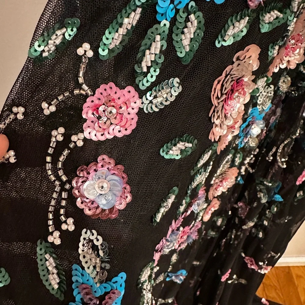 GORGEOUS MAC DUGGAL 3D SEQUIN APPLIQUÉ GOWN NWOT - Picture 8 of 11